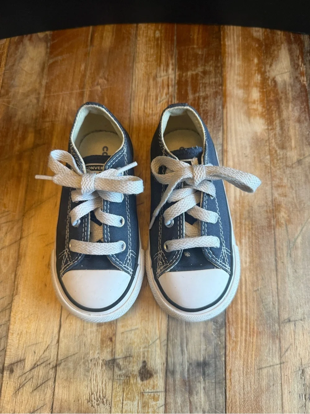 Converse Kids Low-Top Sneakers in Navy and White